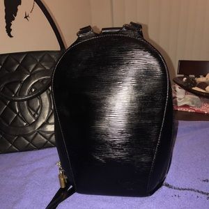Reposhing Louis Vuitton Mabillon Epi