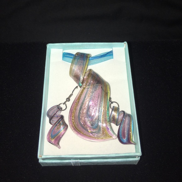 Jewelry - New Glass Necklace and Earring Set in Gift Box