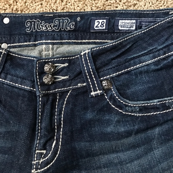 🌸🌼Miss Me Capris 28 - Picture 3 of 5