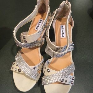 NEW Not Rated size 8 rhinestone wedges