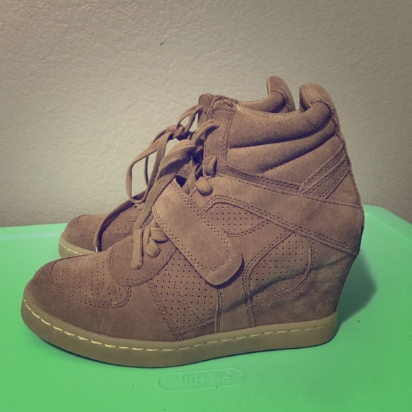 Wedges - Picture 3 of 8