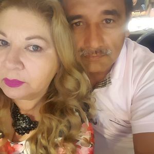 Meet your Posher, Hector y maria