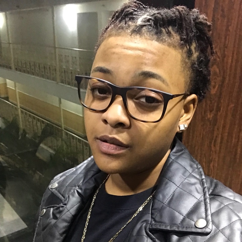 Meet your Posher, Justina