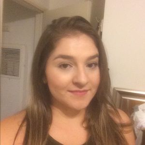 Meet your Posher, Ariana