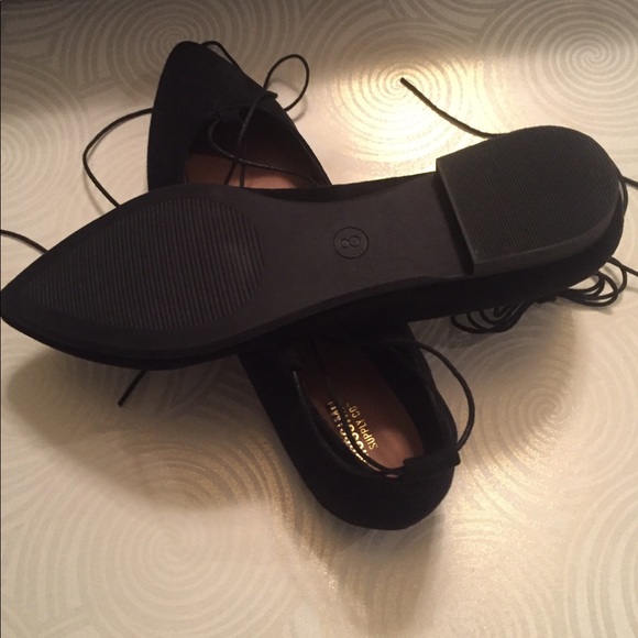 Cute lace Up Flats - Picture 3 of 3