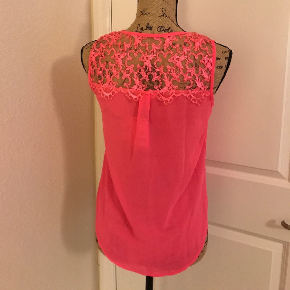 NWOT hot pink sleeveless top with lace