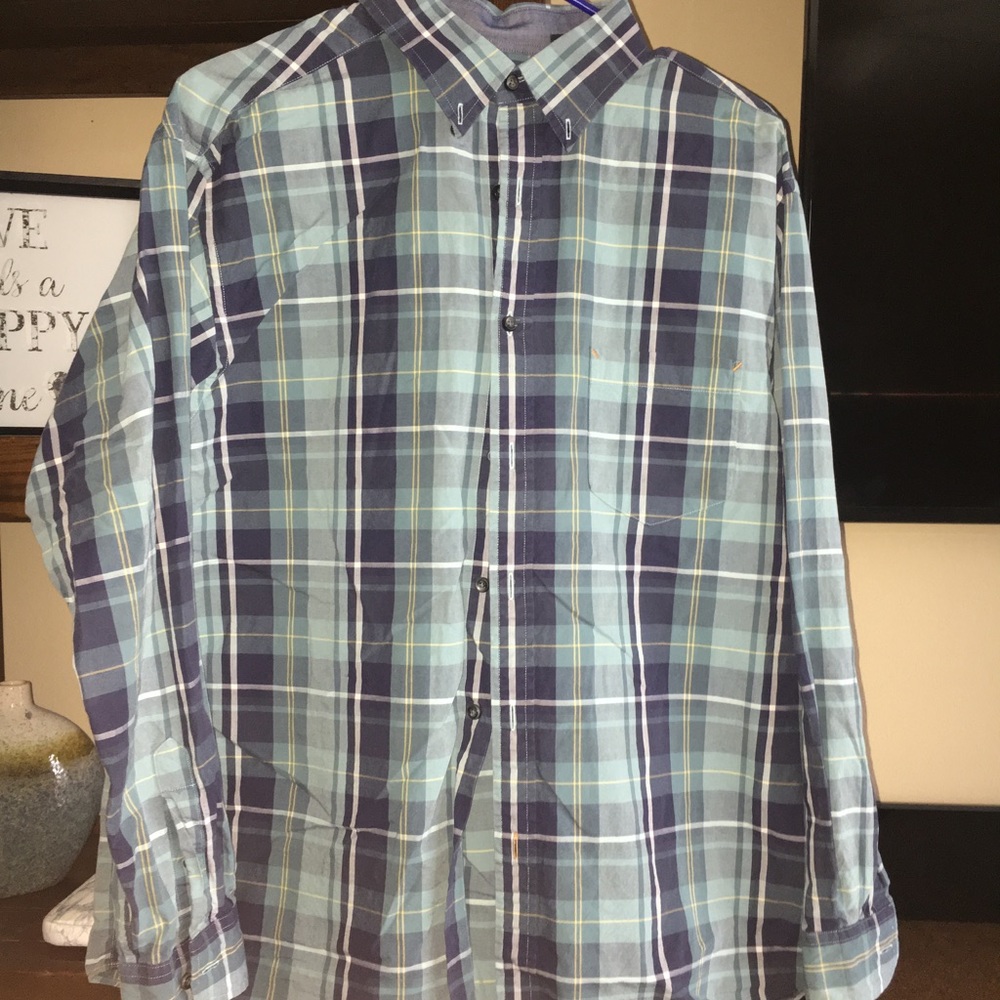 Roundtree & Yorke Casuals button down