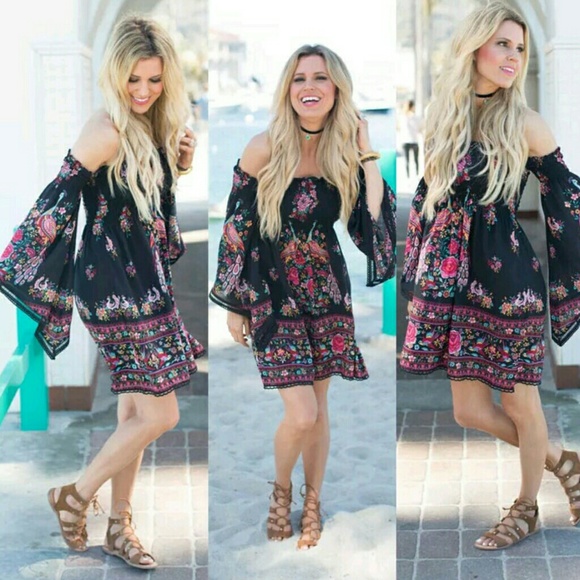 Bohemian long sleeve dress. 001 - Picture 2 of 4