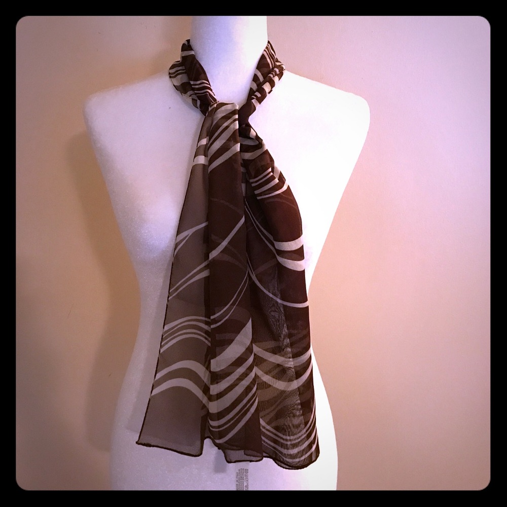 Pretty Brown Patterned Scarf