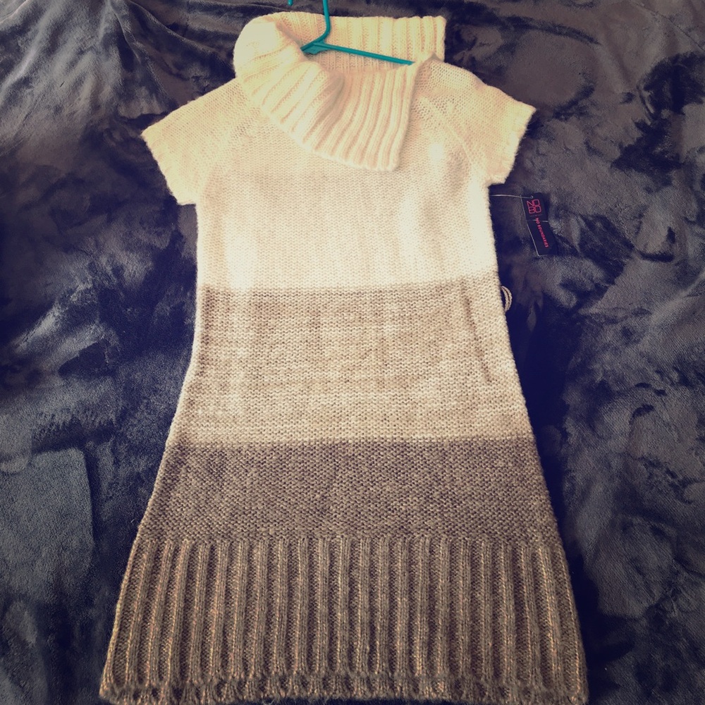 Ombré stripe sweater w/ free gift
