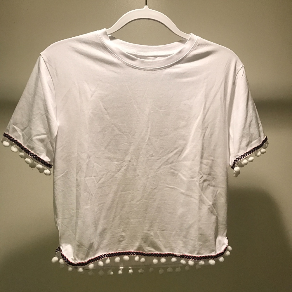 White t-shirt with tassels