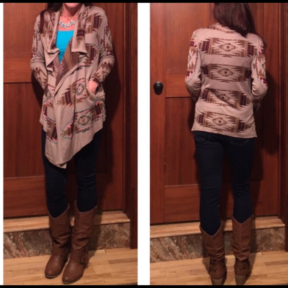 BEAUTIFUL DRAPED AZTEC CARDIGAN💕