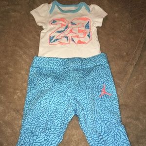 Baby Jordan outfit IN LIKE NEW cond. 0-3 months