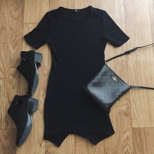 Fitted Short Sleeve Black Dress