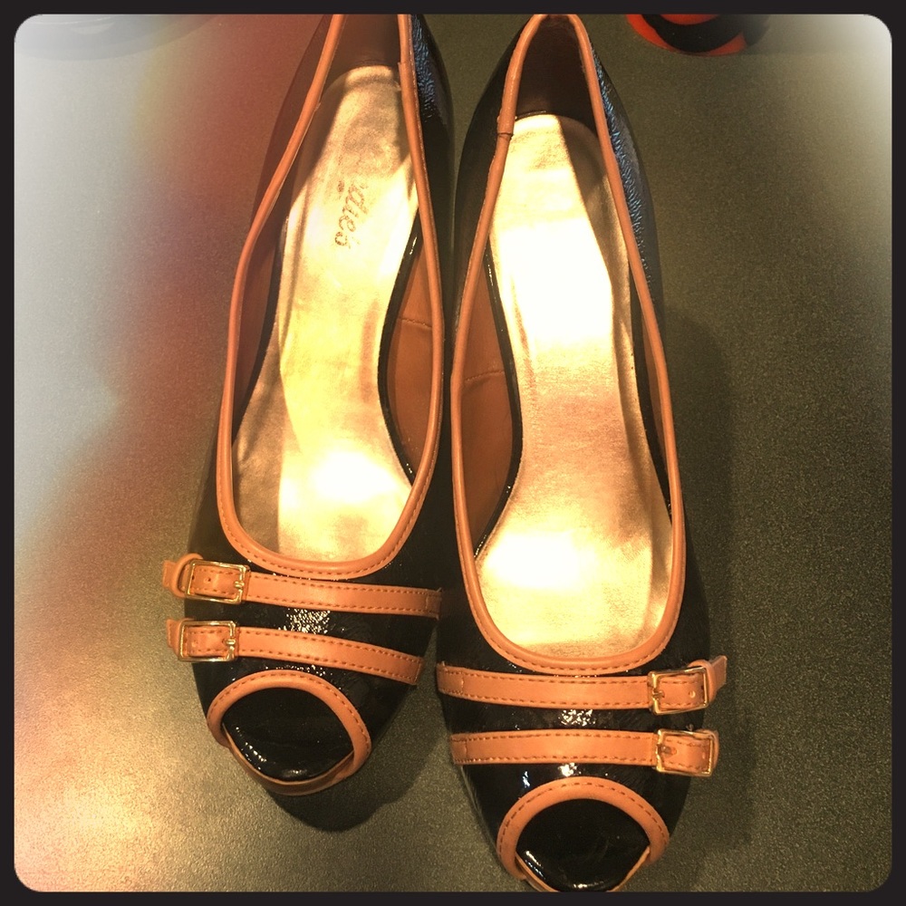 Candies size 8 black and brown heels