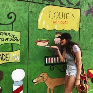 Meet your Posher, Laura