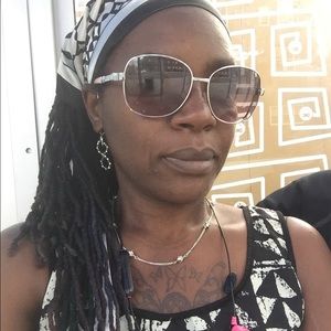 Meet your Posher, Tamika