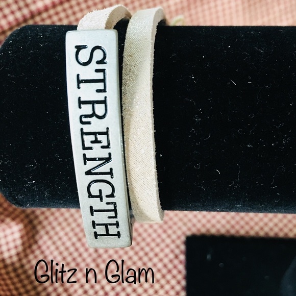 🚨ONLY ONE LEFT🚨.......WRAP BRACELET - Picture 3 of 5