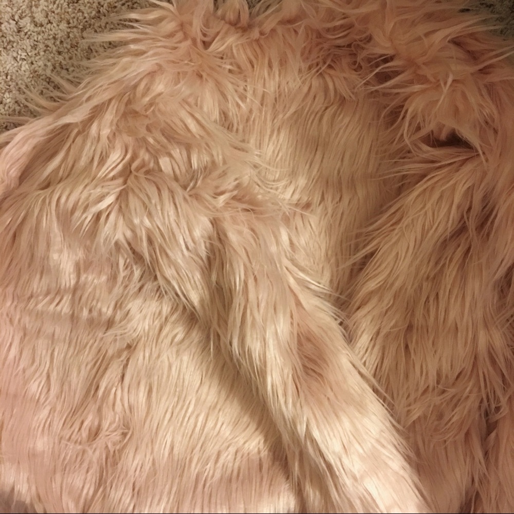 HP🏆Luxury Queen Creme Pink Fur Holiday Coat,2-16 - Picture 6 of 8