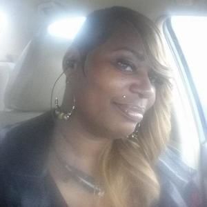 Meet your Posher, Denise