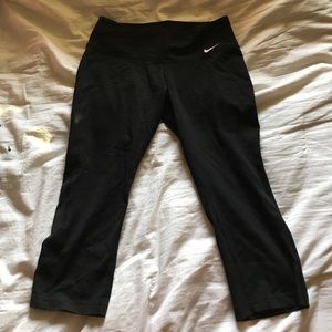 Black Nike leggings