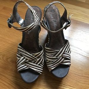 Zebra print wedges