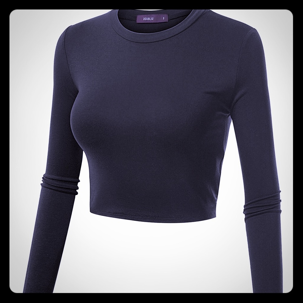 XL new black crop top with long sleeves