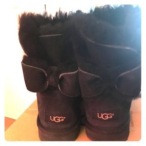 Women’s uggs size 6