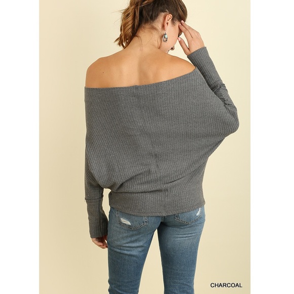 OFF SHOULDER BATWING TOP - Picture 4 of 6