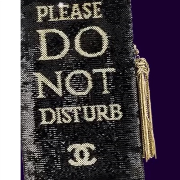 Chanel clutch....please do not..Dare to.... - Picture 6 of 6