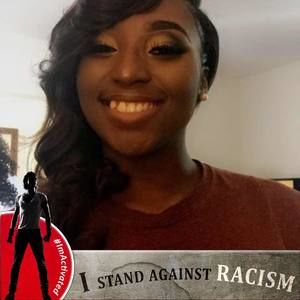 Meet your Posher, Monique