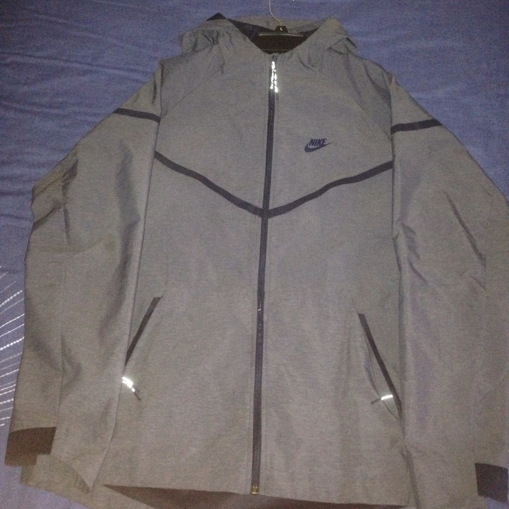 (NWOT) Nike windbreaker