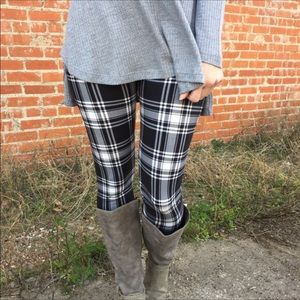 🔥LAST ONE!!!🔥Plaid knit leggings