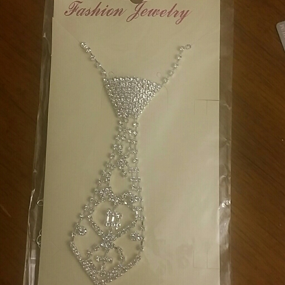 Crystal tie Choker
