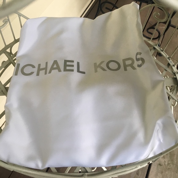 NWT Michael Kors Lydia Brown Hobo Bag - Picture 7 of 8