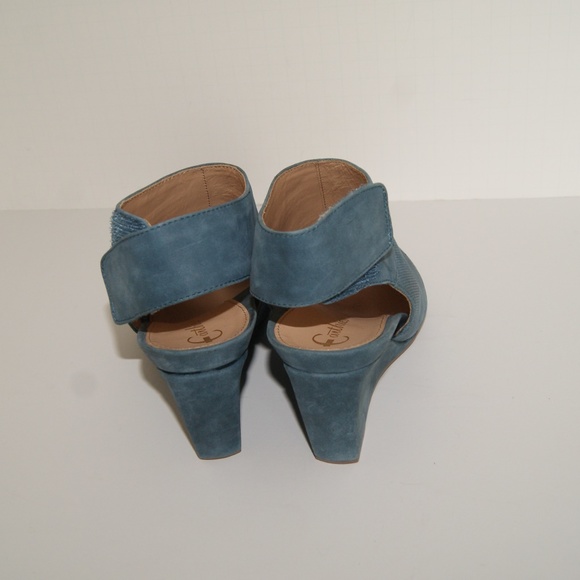 earthies wedge sandals