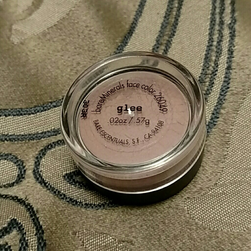 bareMinerals Face Color in Glee