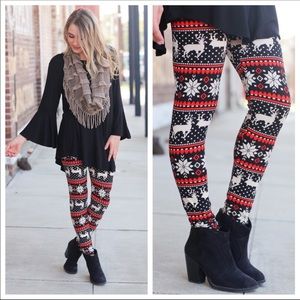 Holiday print leggings