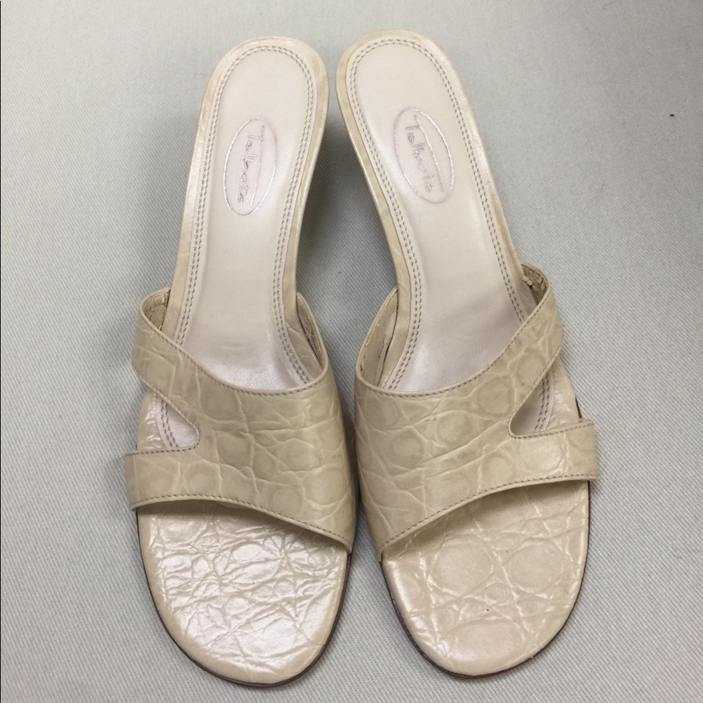 Talbots cream slide kitten heel sandals shoes 6.5