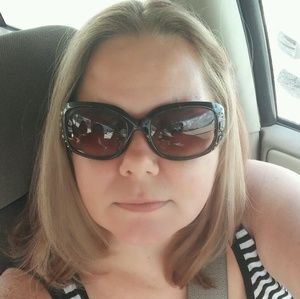 Meet your Posher, Faith