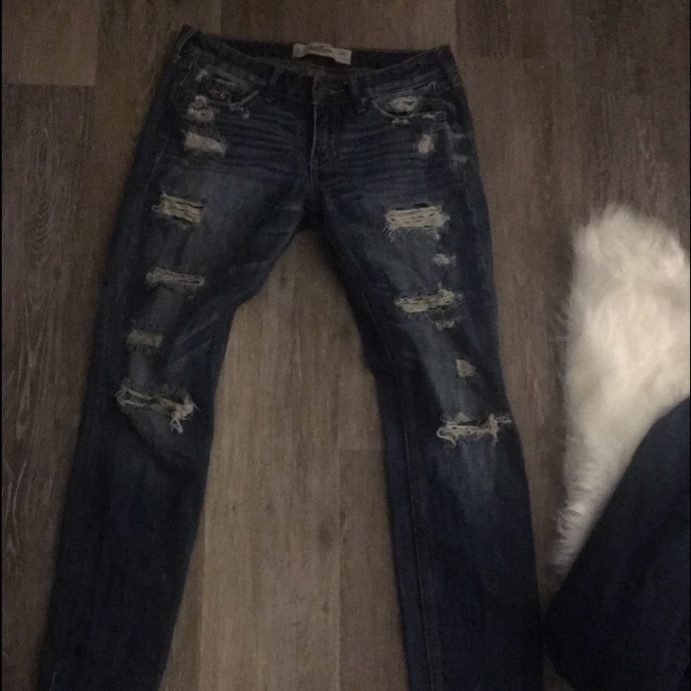 Hollister distressed jeans