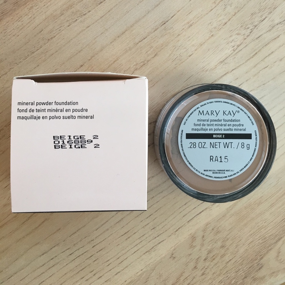 NIB Mary Kay Mineral Powder in Beige 2