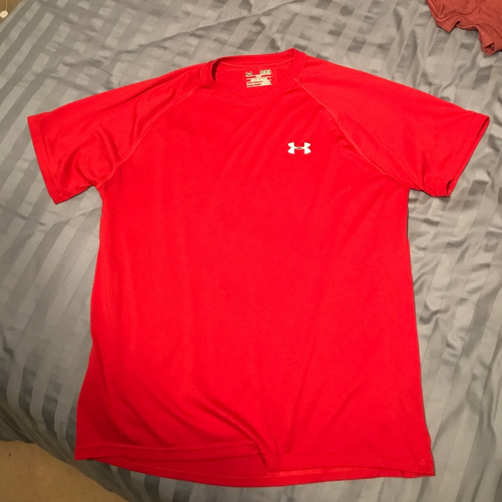 Under armor tee