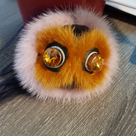 Fendi marshmallow Real mink fur bag bug charm - Picture 2 of 6
