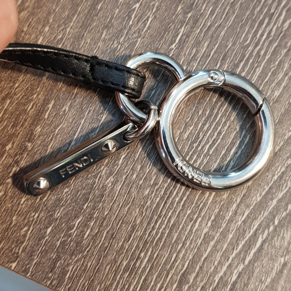 Fendi marshmallow Real mink fur bag bug charm - Picture 3 of 6