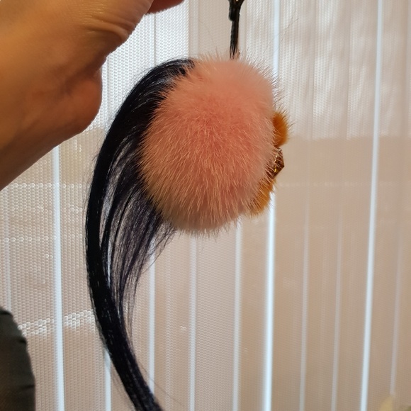 Fendi marshmallow Real mink fur bag bug charm - Picture 4 of 6