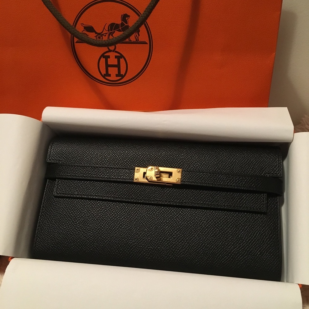 💯Authentic Hermes Kelly Wallet Black and Gold hardware Epsom Leather.