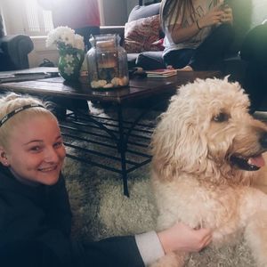 Meet your Posher, Abigail