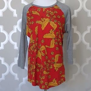 NWT Medium LuLaRoe Randy T BRAND NEW!!