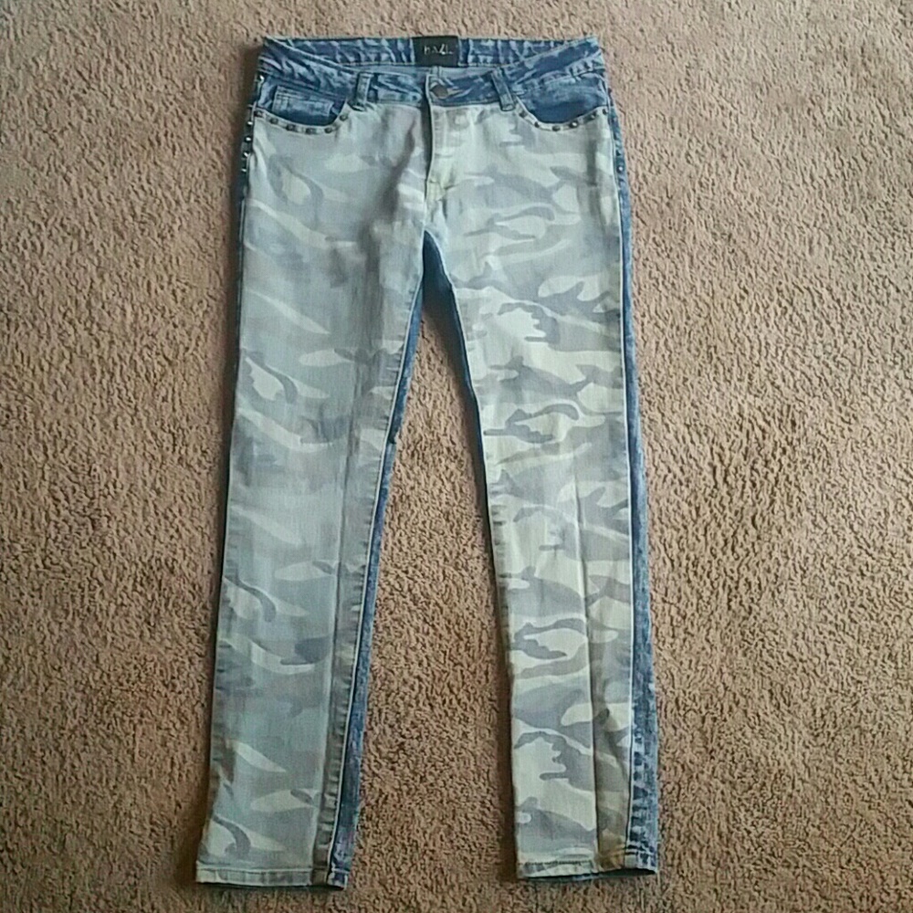 Two tone jeans